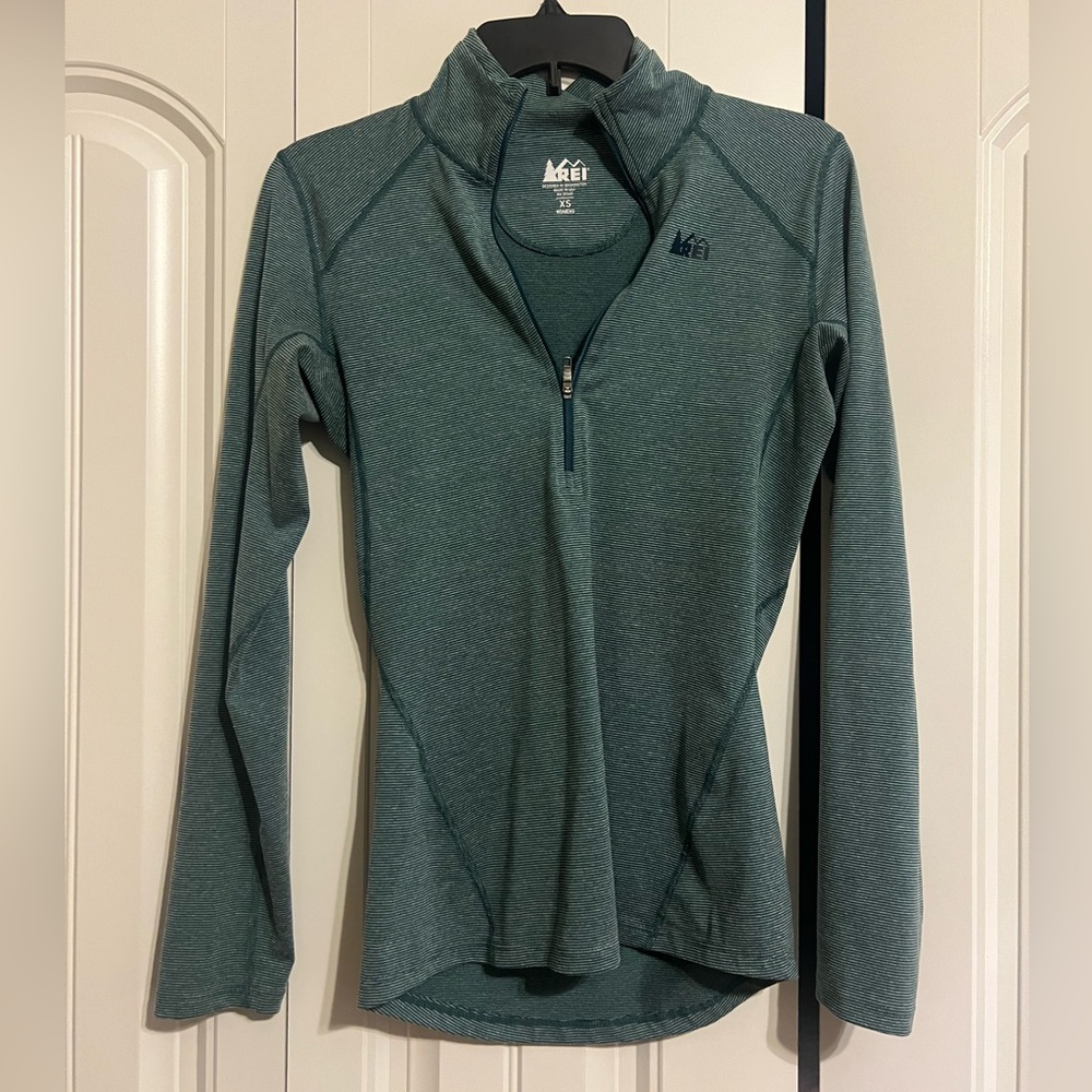 REI Half-zip women’s top, size XS